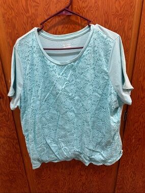 Basic Editions Mint Lace-Front Short Sleeve Tee Shirt